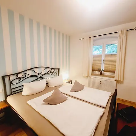 Ferienwohnung Chariette Апартаменты Рерик